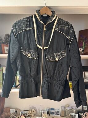 Vintage! Athletic Works Black & Gold Women’s Windbreaker Jacket - Small